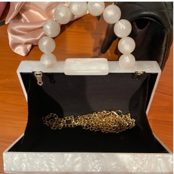 Acrylic white bag - Picture 2 of 5